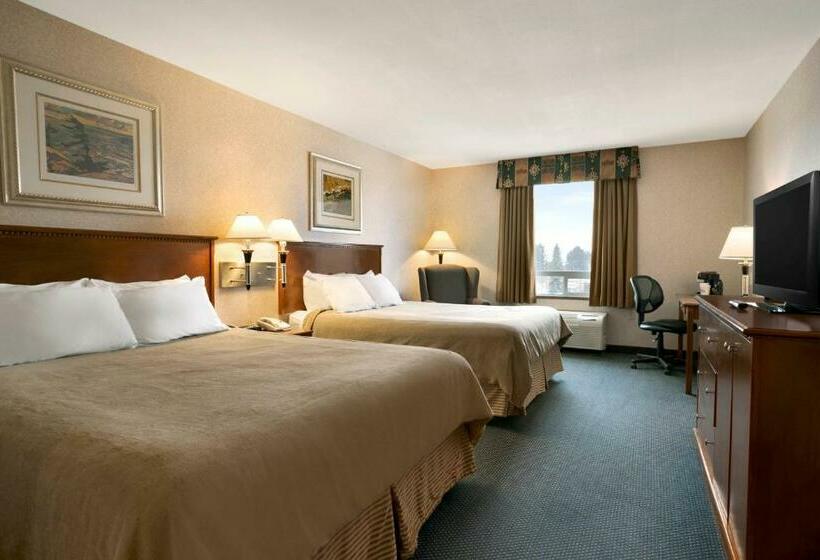 هتل Days Inn By Wyndham Prince Albert