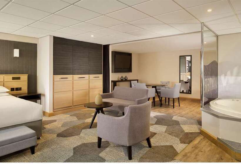 בית מלון כפרי Doubletree By Hilton Coventry Building Society Arena