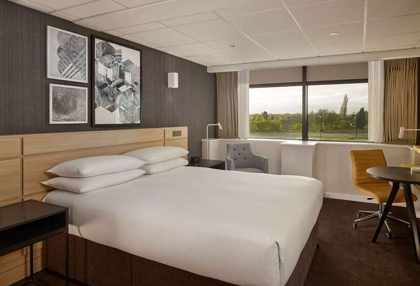 בית מלון כפרי Doubletree By Hilton Coventry Building Society Arena