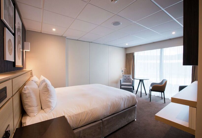 בית מלון כפרי Doubletree By Hilton Coventry Building Society Arena