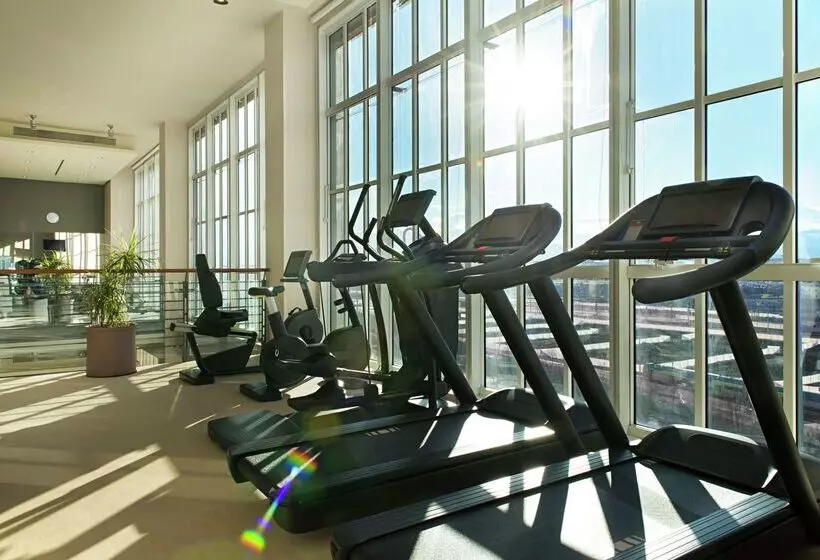 فندق Doubletree By Hilton Turin Lingotto