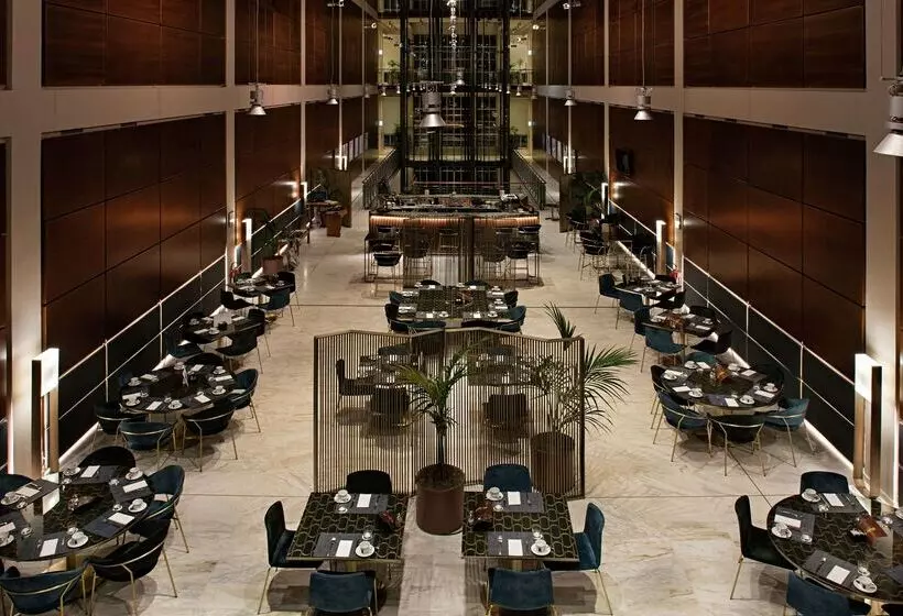 فندق Doubletree By Hilton Turin Lingotto