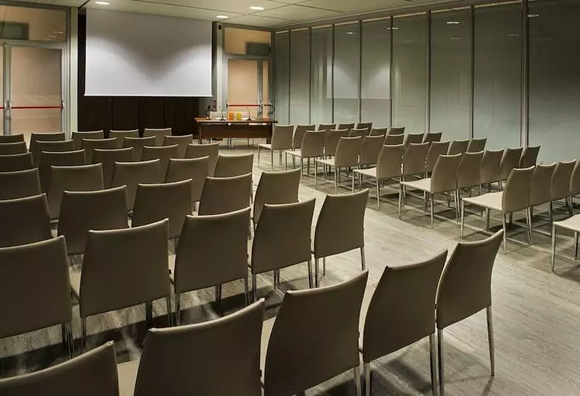 فندق Doubletree By Hilton Turin Lingotto