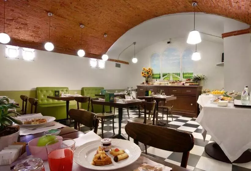 هتل Graziella Patio