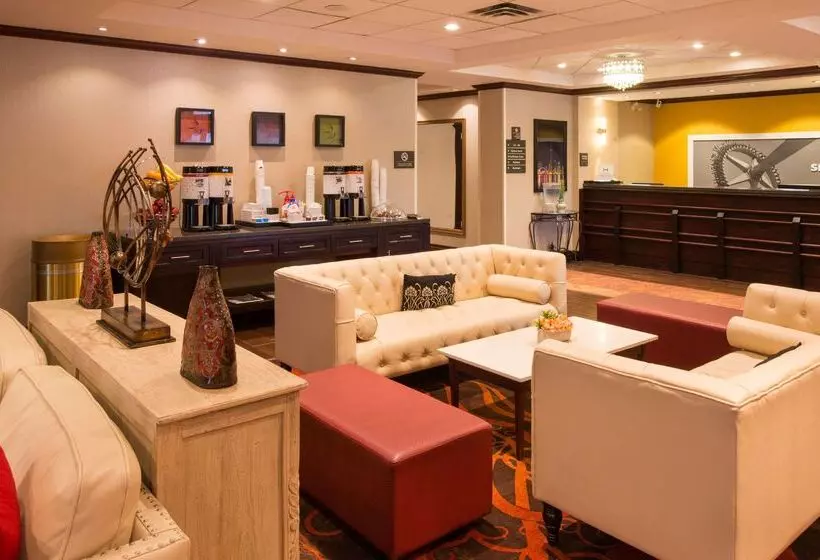 בית מלון כפרי Hampton Inn By Hilton Toronto Mississauga West