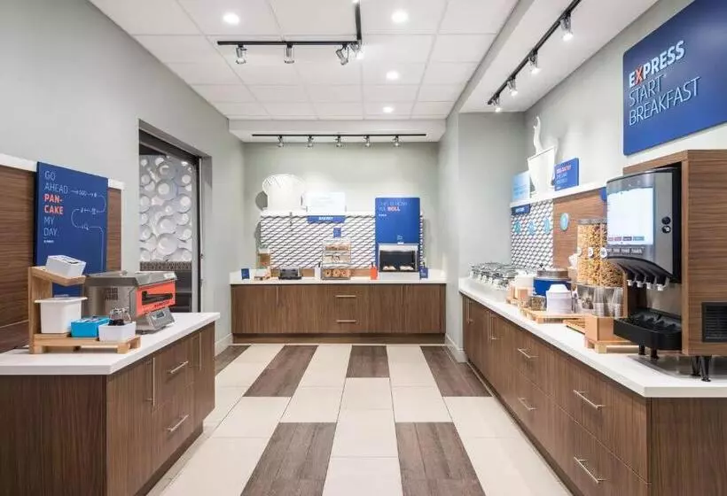 Holiday Inn Express Hotel & Suites Milton, An Ihg