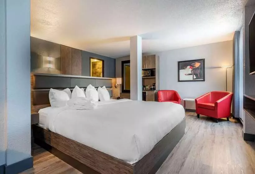 Quartier, Ascend Hotel Collection