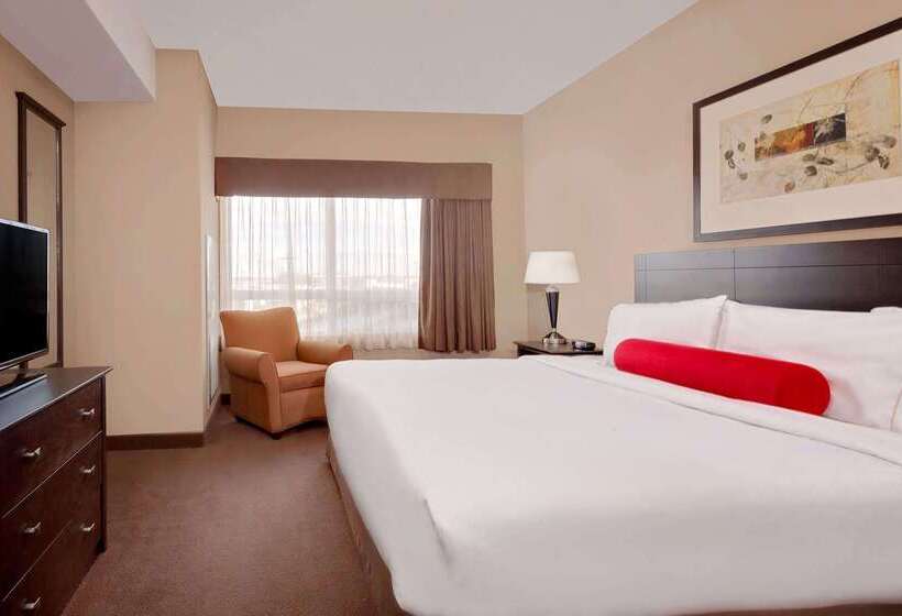 Отель Ramada By Wyndham Stettler