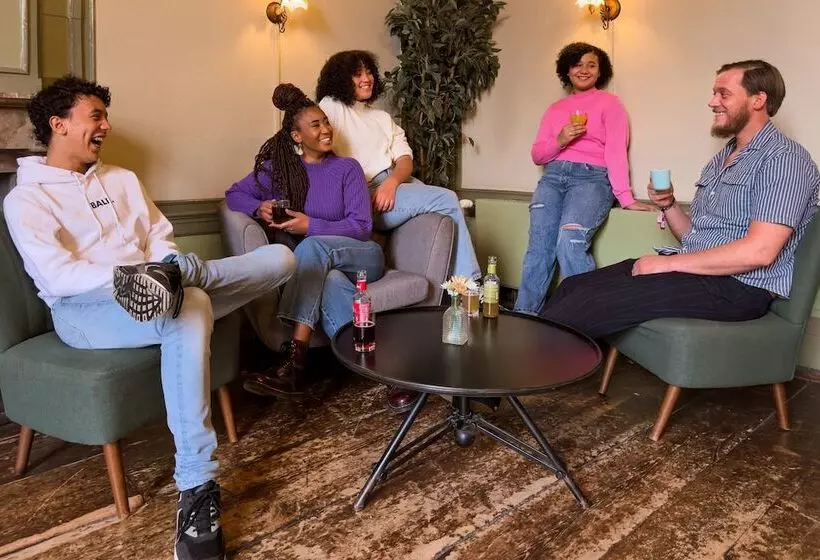 Отель Stayokay Hostel Heemskerk