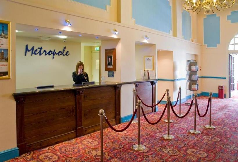 Отель The Metropole