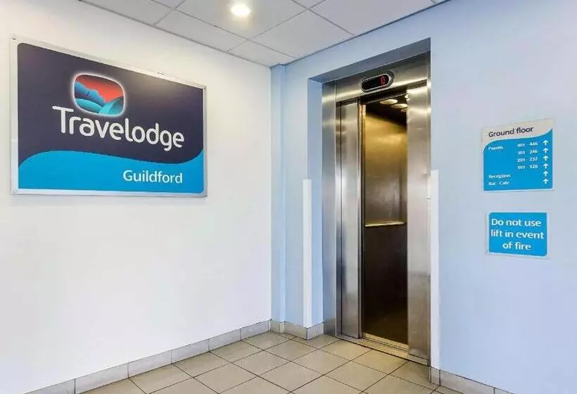酒店 Travelodge Guildford