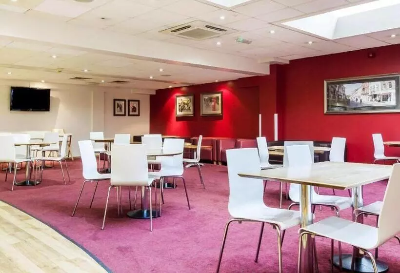 酒店 Travelodge Guildford