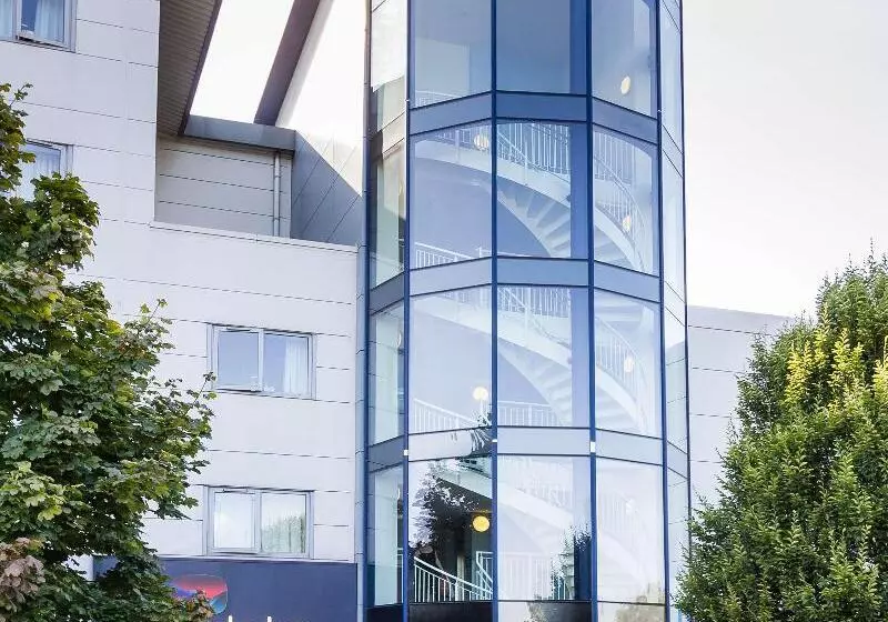 酒店 Travelodge Guildford