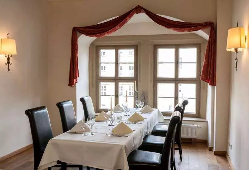 호텔 Wyndham Garden Quedlinburg Stadtschloss