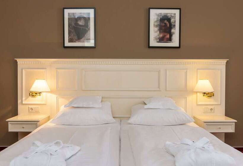 فندق Wyndham Garden Quedlinburg Stadtschloss