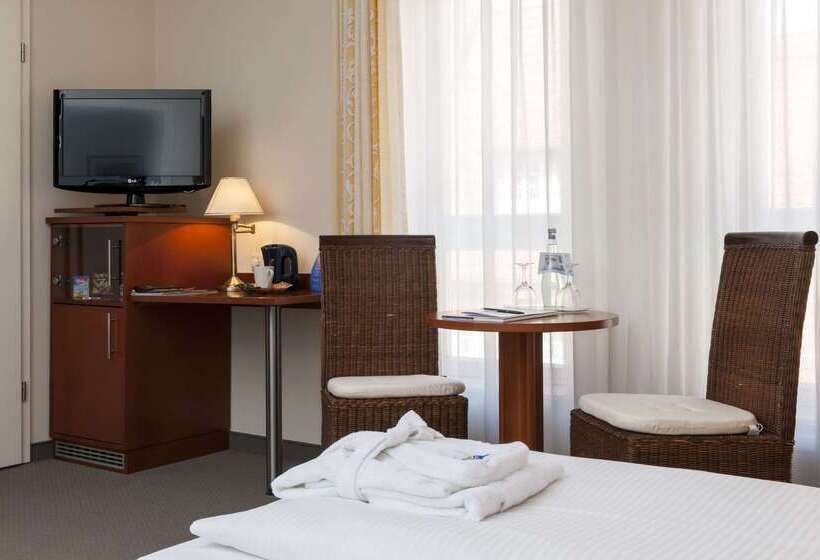 فندق Wyndham Garden Quedlinburg Stadtschloss