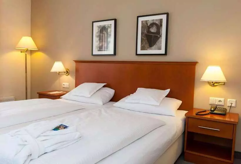 호텔 Wyndham Garden Quedlinburg Stadtschloss