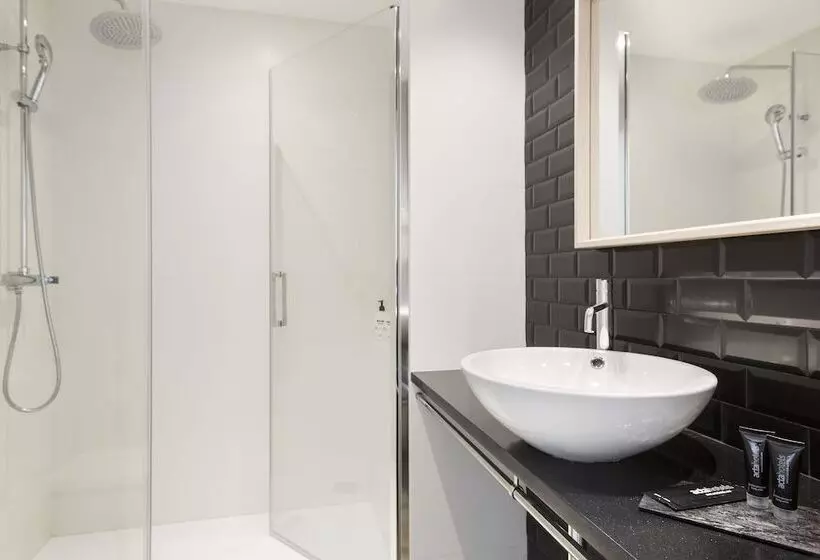 Отель Acta Bcn 40