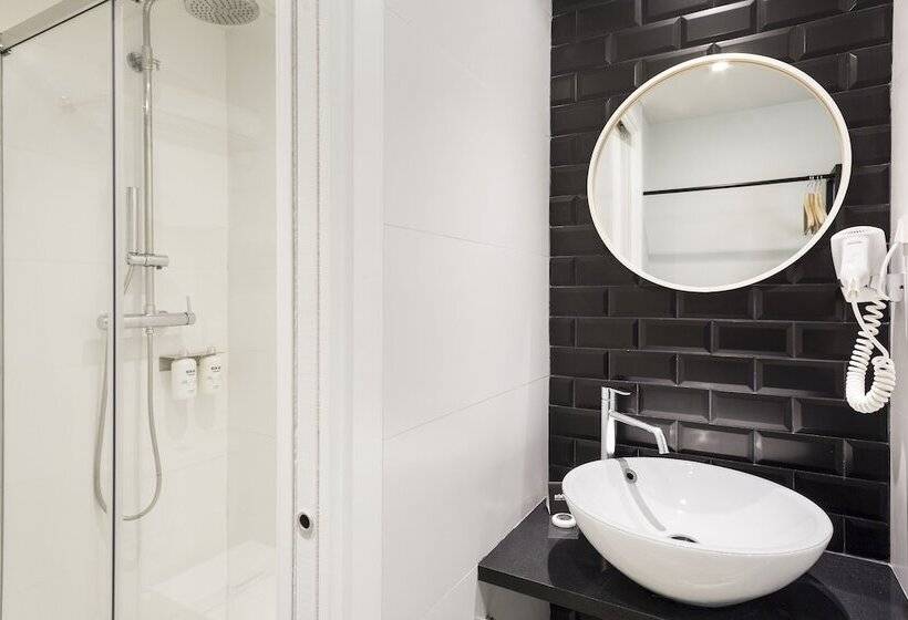 Отель Acta Bcn 40