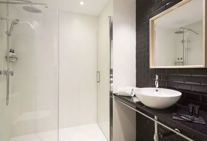 Отель Acta Bcn 40