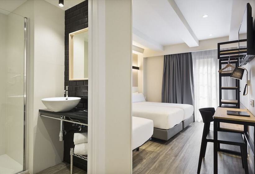 Отель Acta Bcn 40