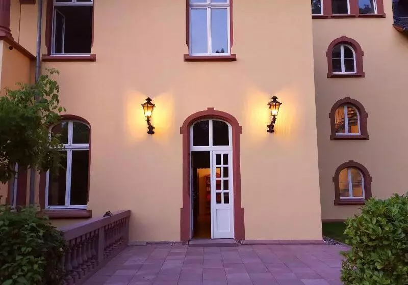 Отель Erbprinzenpalais