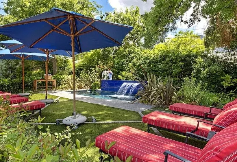 La Fontaine Boutique Hotel By The Oyster Collection