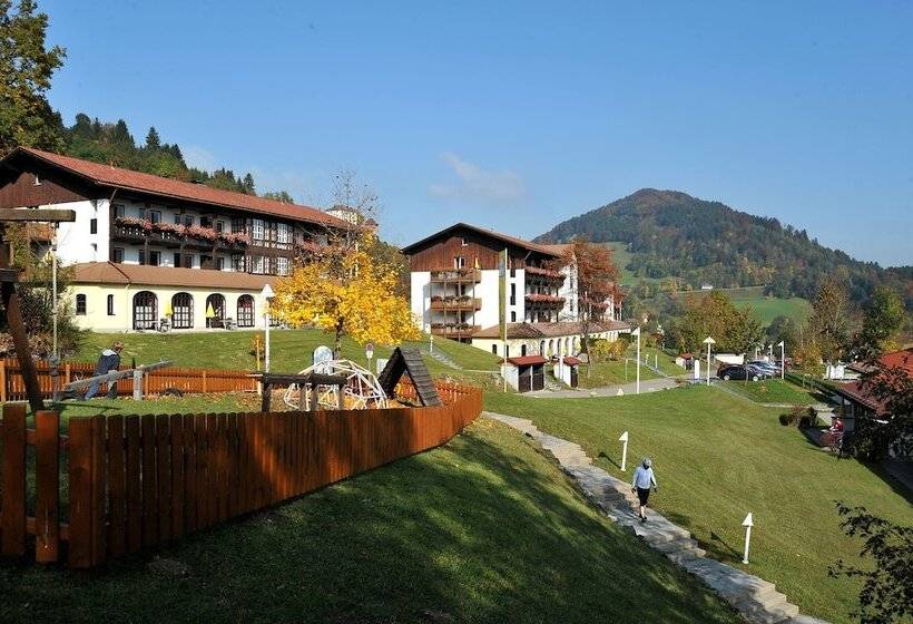Отель Mondi Resort Und Chalet Oberstaufen