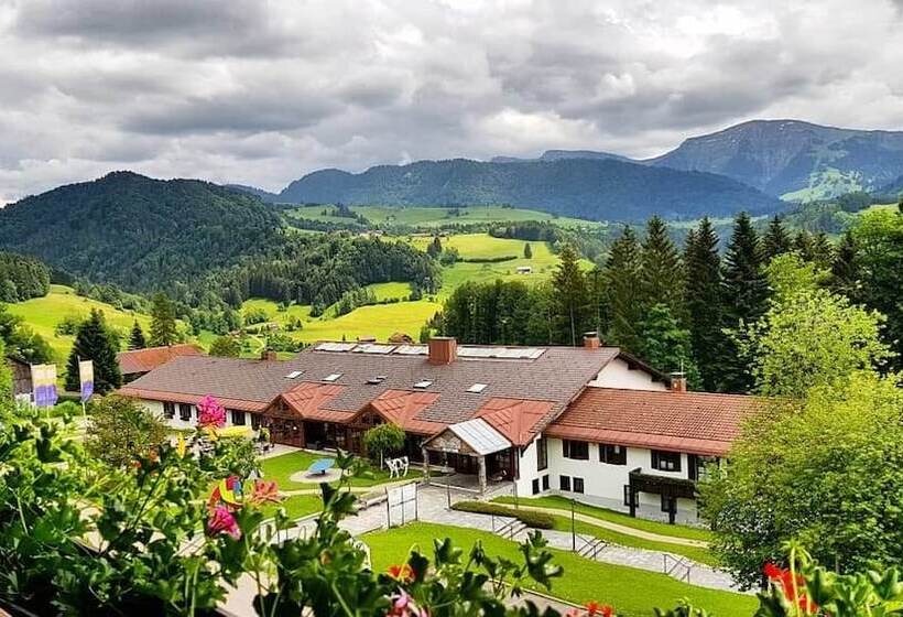 Отель Mondi Resort Und Chalet Oberstaufen