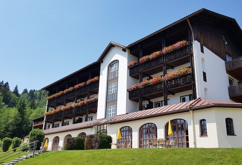 Отель Mondi Resort Und Chalet Oberstaufen
