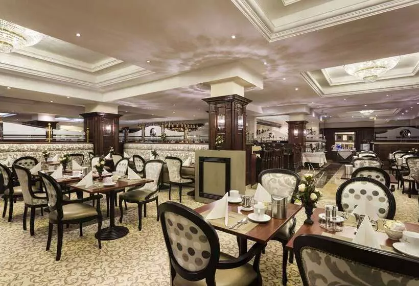 Ramada Hotel & Suites By Wyndham Bucharest North