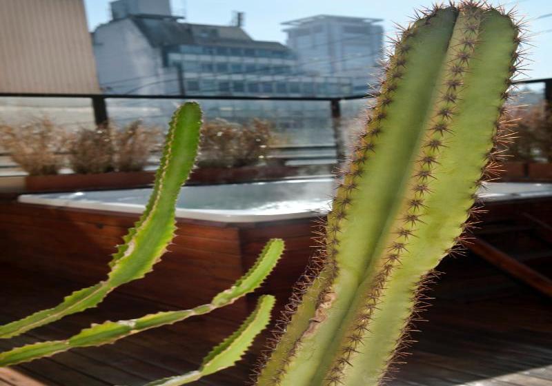 هتل Reino del Plata