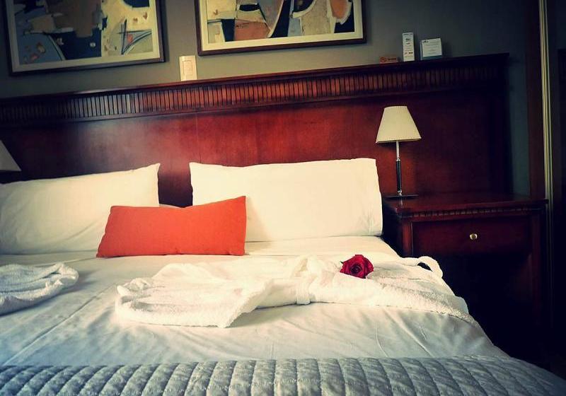 هتل Reino del Plata