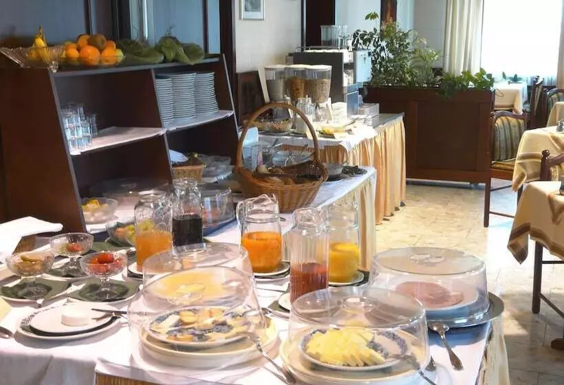 호텔 Restaurant Und Gästehaus Löwen