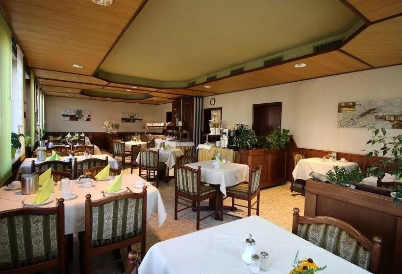 호텔 Restaurant Und Gästehaus Löwen