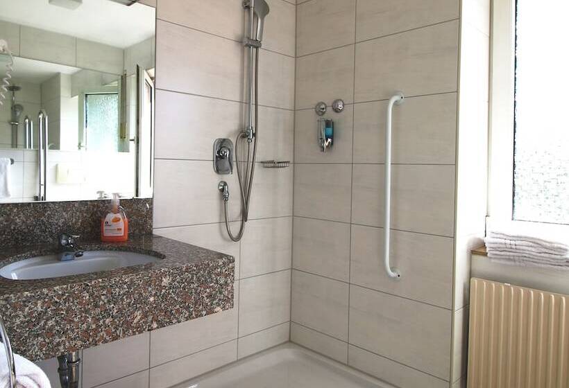 בית מלון כפרי Restaurant Und Gästehaus Löwen