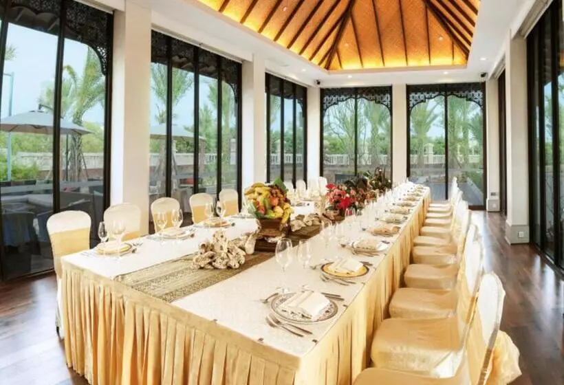 בית מלון כפרי Riyuegu Hotsprings Resort