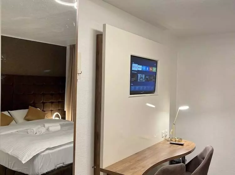 בית מלון כפרי Rüttenscheider Stern