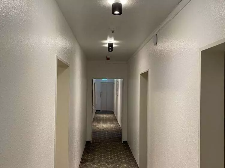 בית מלון כפרי Rüttenscheider Stern