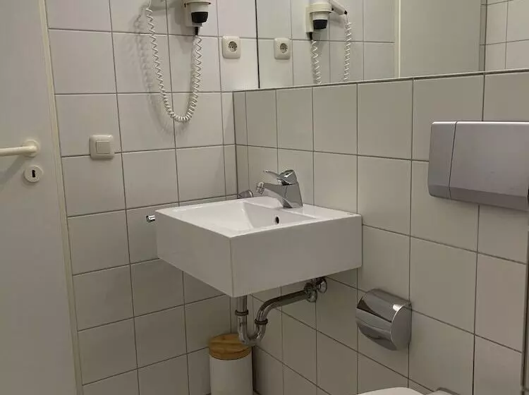 בית מלון כפרי Rüttenscheider Stern