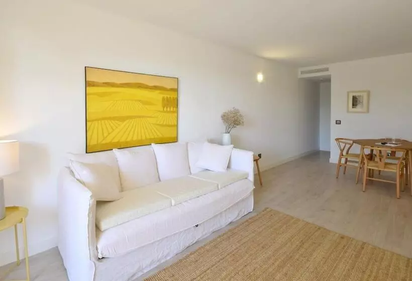 فندق ريفى Pula Golf Resort