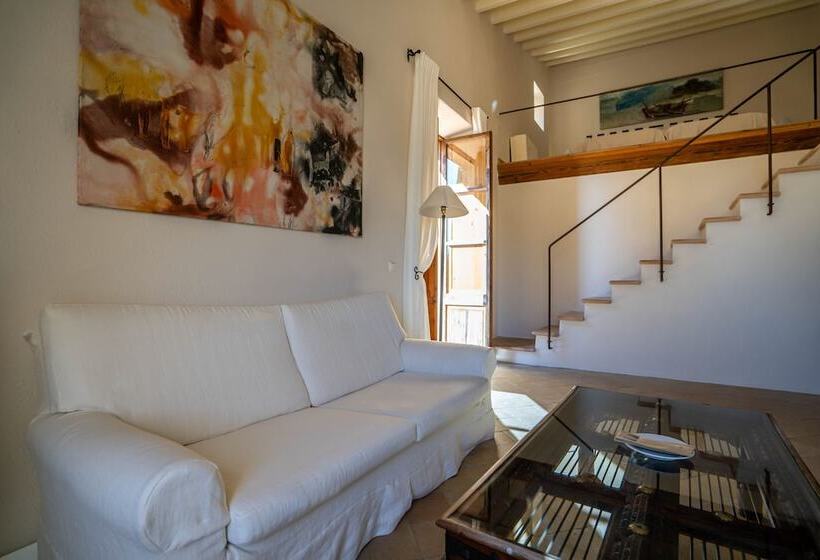 هتل روستایی Pula Golf Resort