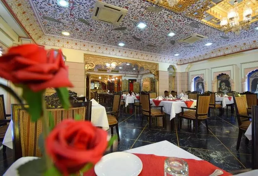 هتل Umaid Mahal A Heritage Style Boutique