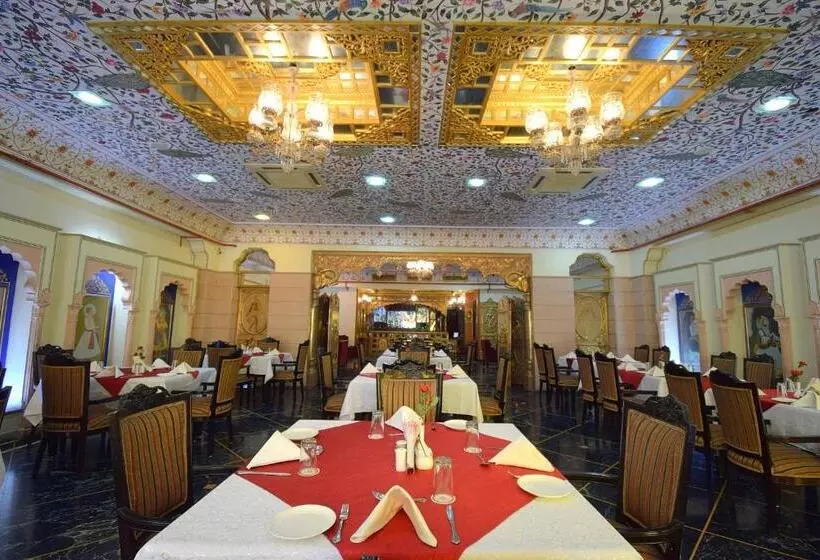 هتل Umaid Mahal A Heritage Style Boutique