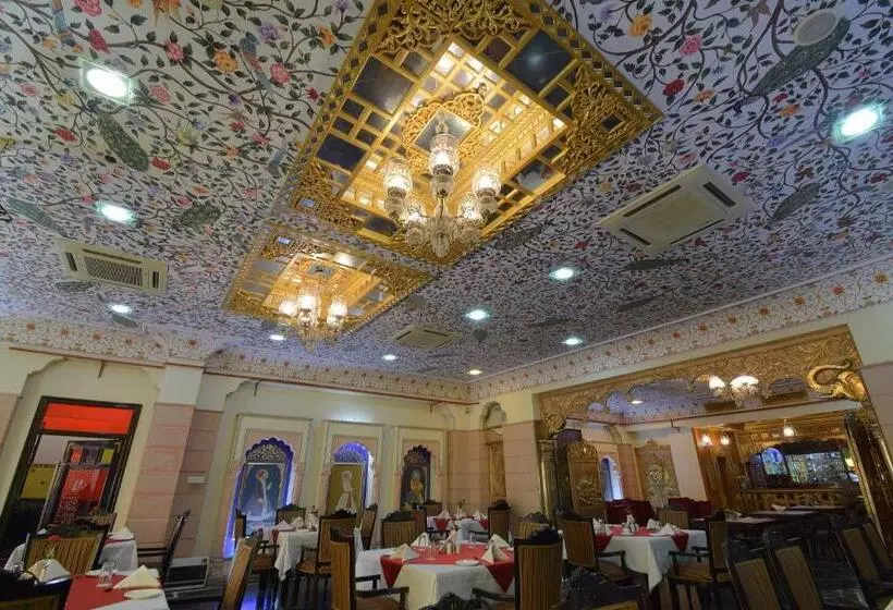 هتل Umaid Mahal A Heritage Style Boutique