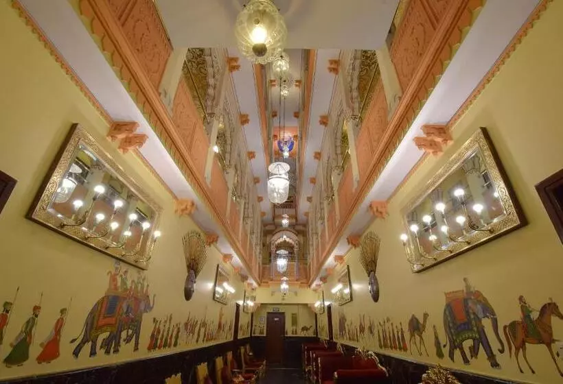 هتل Umaid Mahal A Heritage Style Boutique