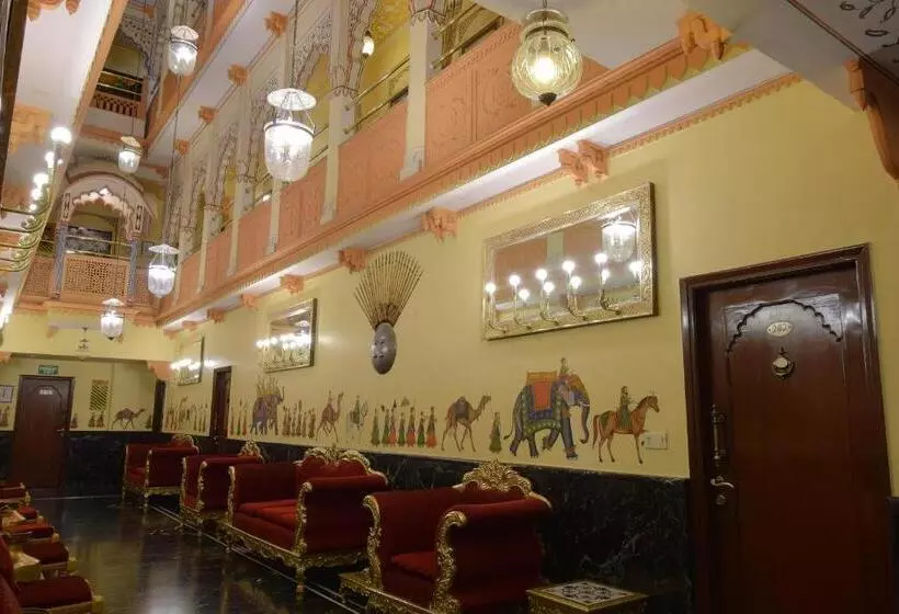 هتل Umaid Mahal A Heritage Style Boutique