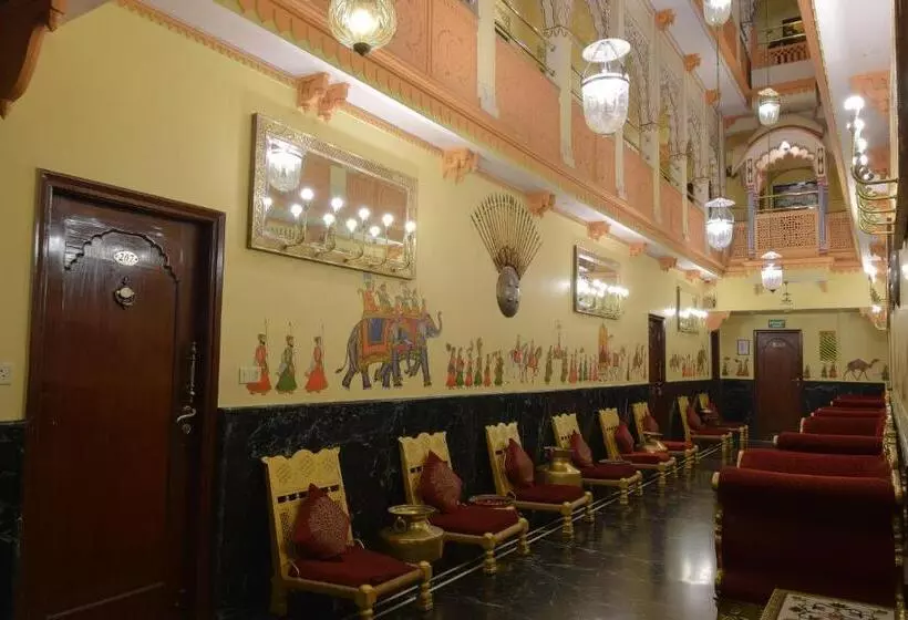 هتل Umaid Mahal A Heritage Style Boutique