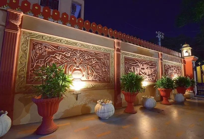 هتل Umaid Mahal A Heritage Style Boutique
