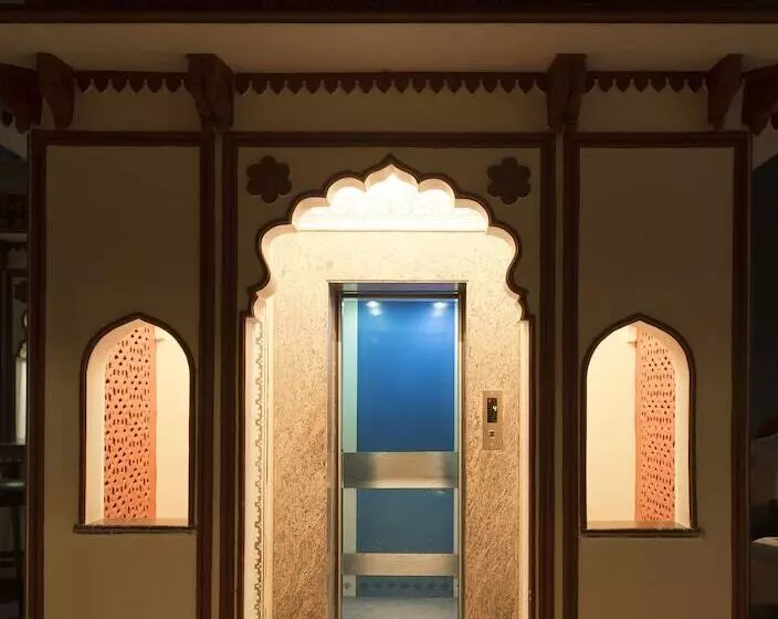 هتل Umaid Mahal A Heritage Style Boutique